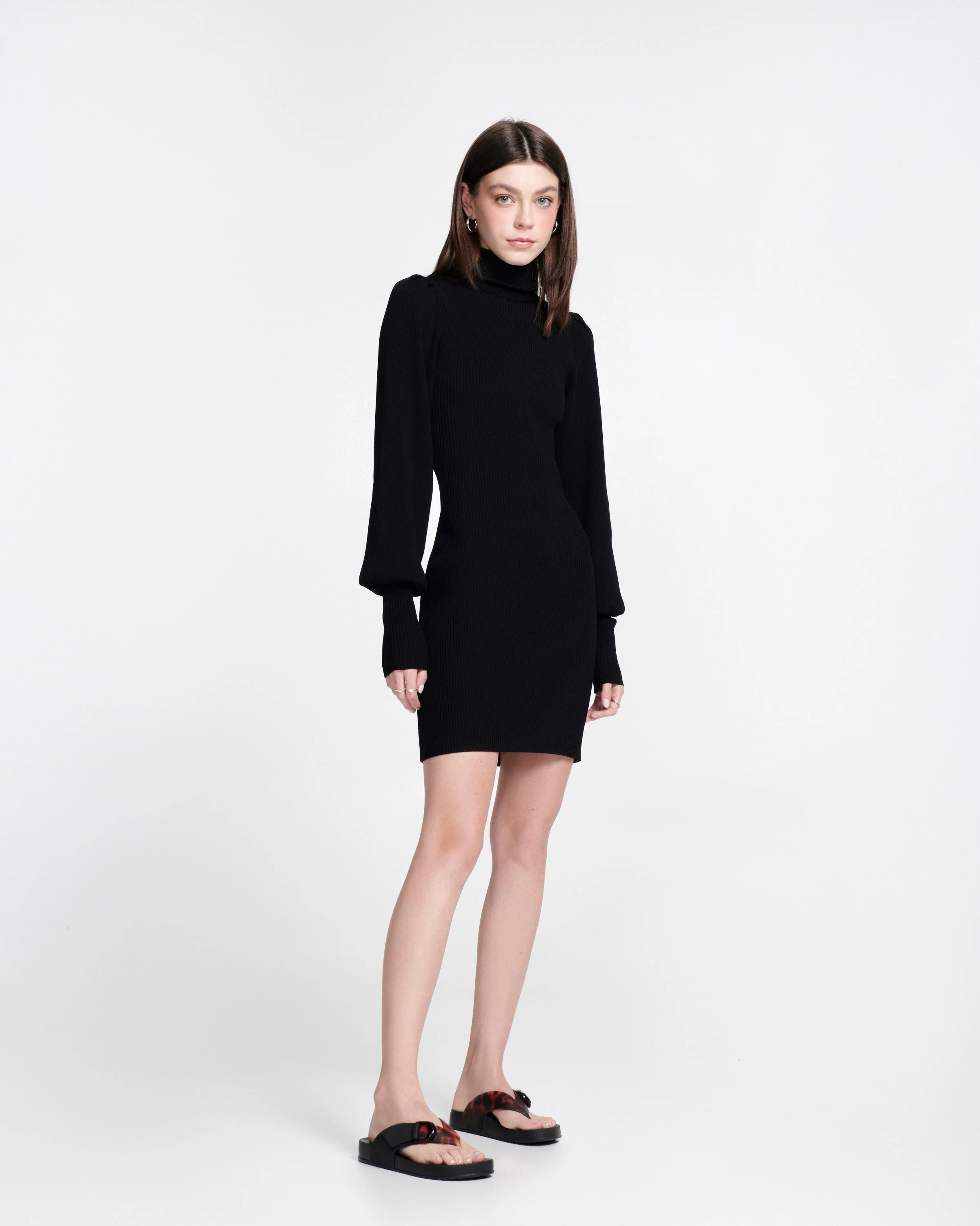 Cozy Thong - Image 5